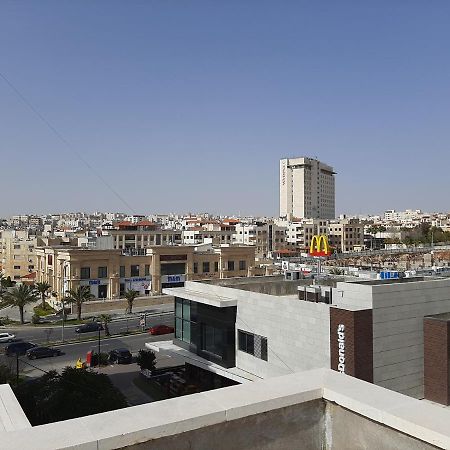 Furnished Apartments Near Mcdonald'S Al-Madina Al-Monawara St Amán Exterior foto